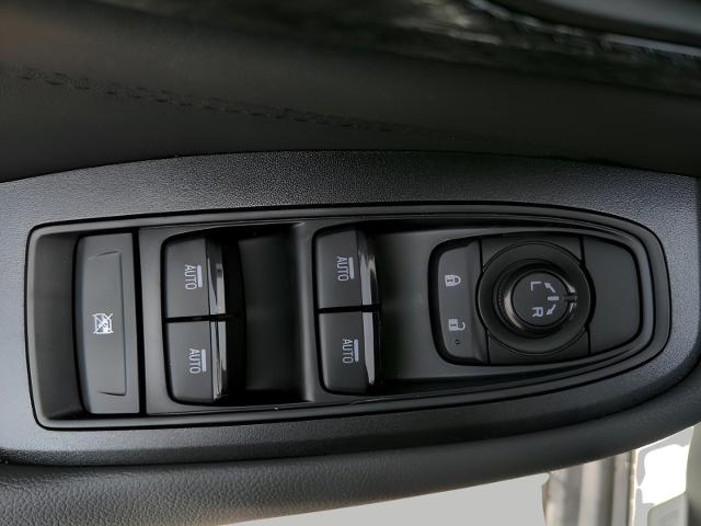 2025 Subaru Outback Vehicle Photo in Green Bay, WI 54304