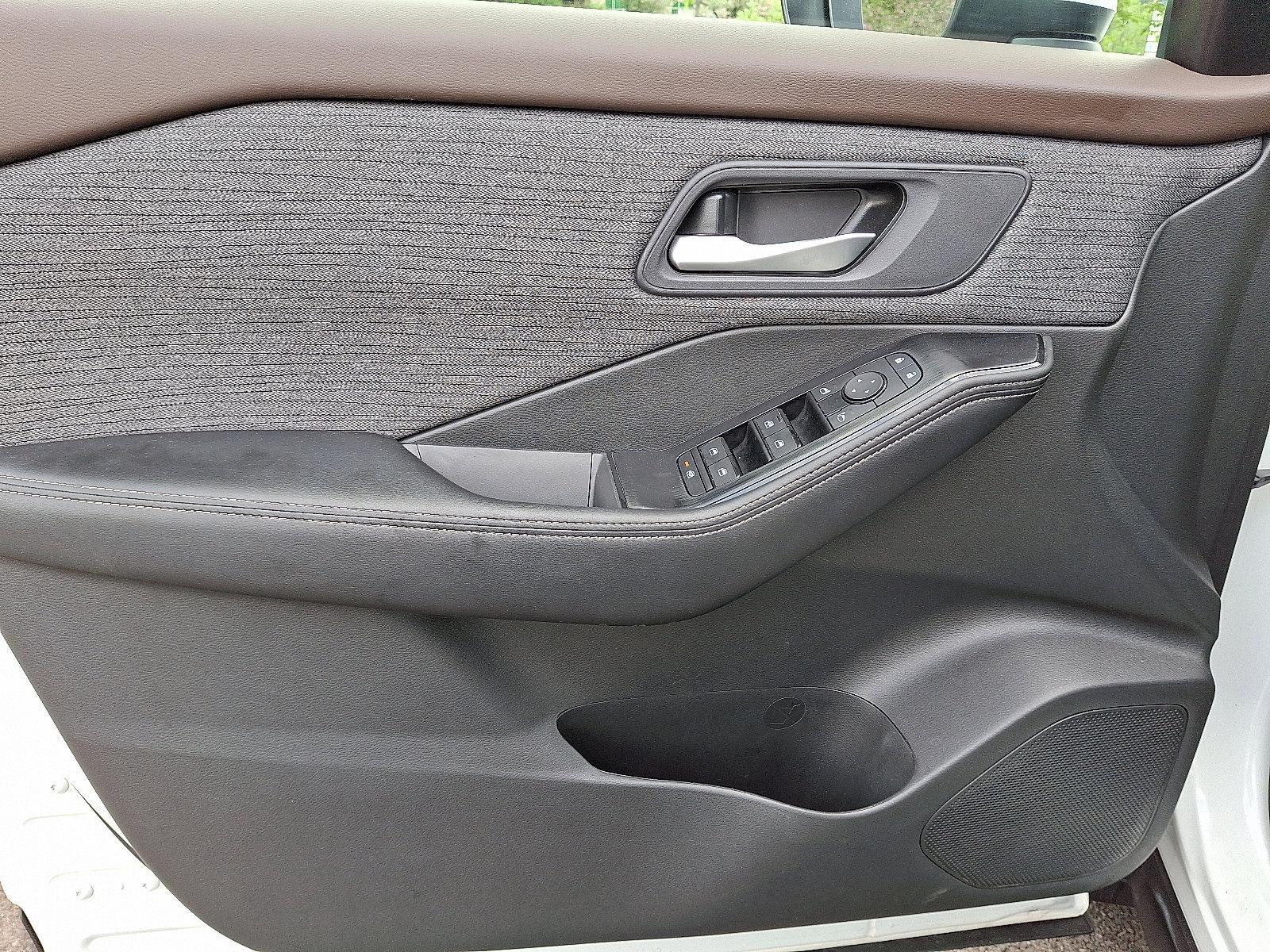 2023 Nissan Rogue Vehicle Photo in Jenkintown, PA 19046