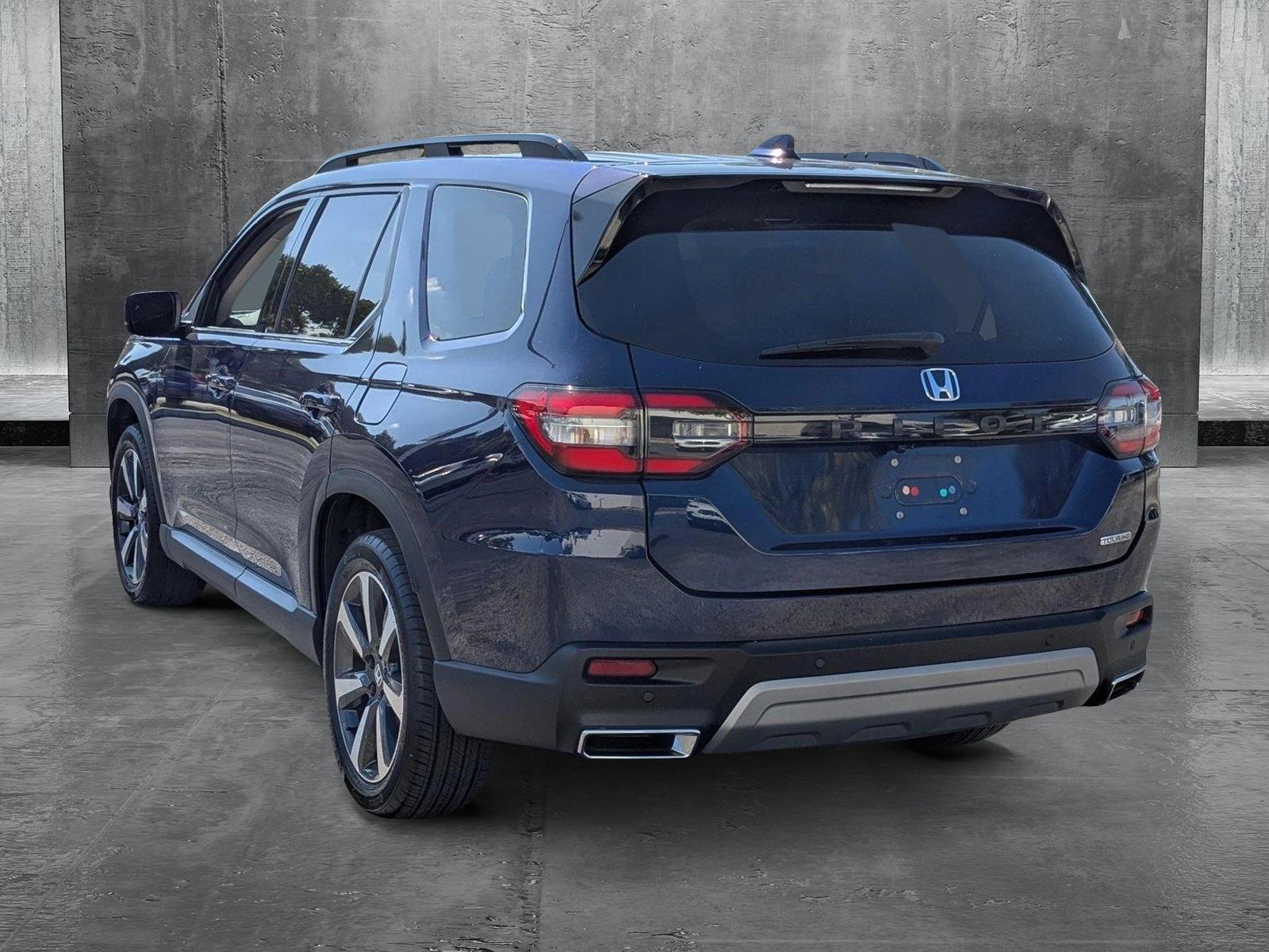 2024 Honda Pilot Vehicle Photo in Miami, FL 33015