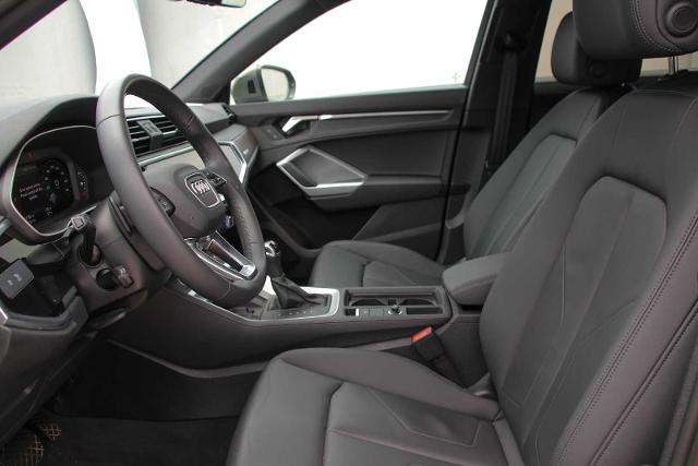 2024 Audi Q3 Vehicle Photo in SUGAR LAND, TX 77478