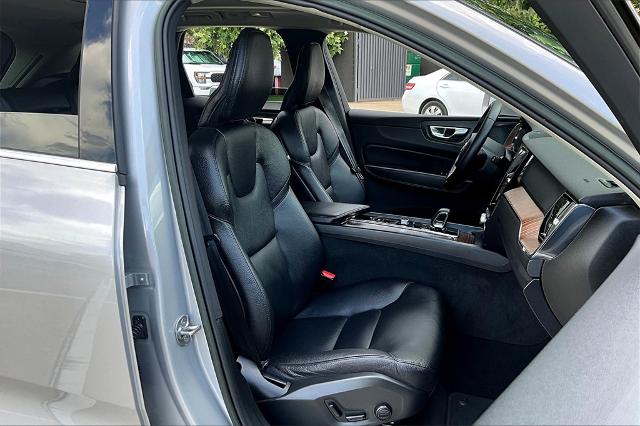2023 Volvo XC60 Vehicle Photo in Houston, TX 77007