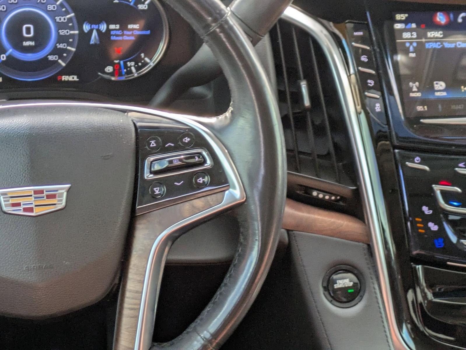 2020 Cadillac Escalade Vehicle Photo in SELMA, TX 78154-1460