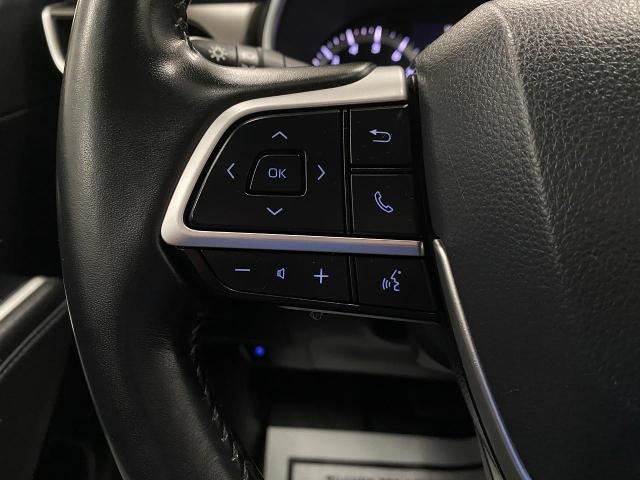 2022 Toyota Highlander Vehicle Photo in Appleton, WI 54913