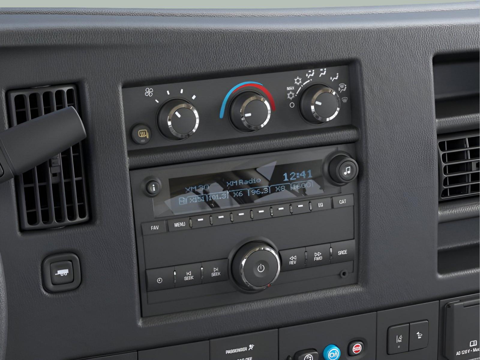 2024 Chevrolet Express Cargo 2500 Vehicle Photo in GEORGETOWN, TX 78626-7508