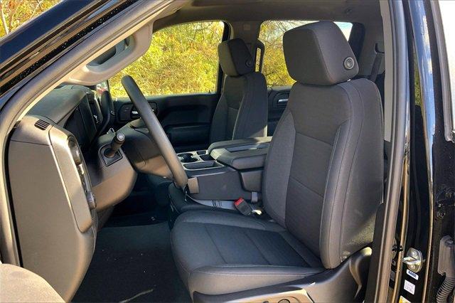 2024 Chevrolet Silverado 1500 Vehicle Photo in KANSAS CITY, MO 64114-4502