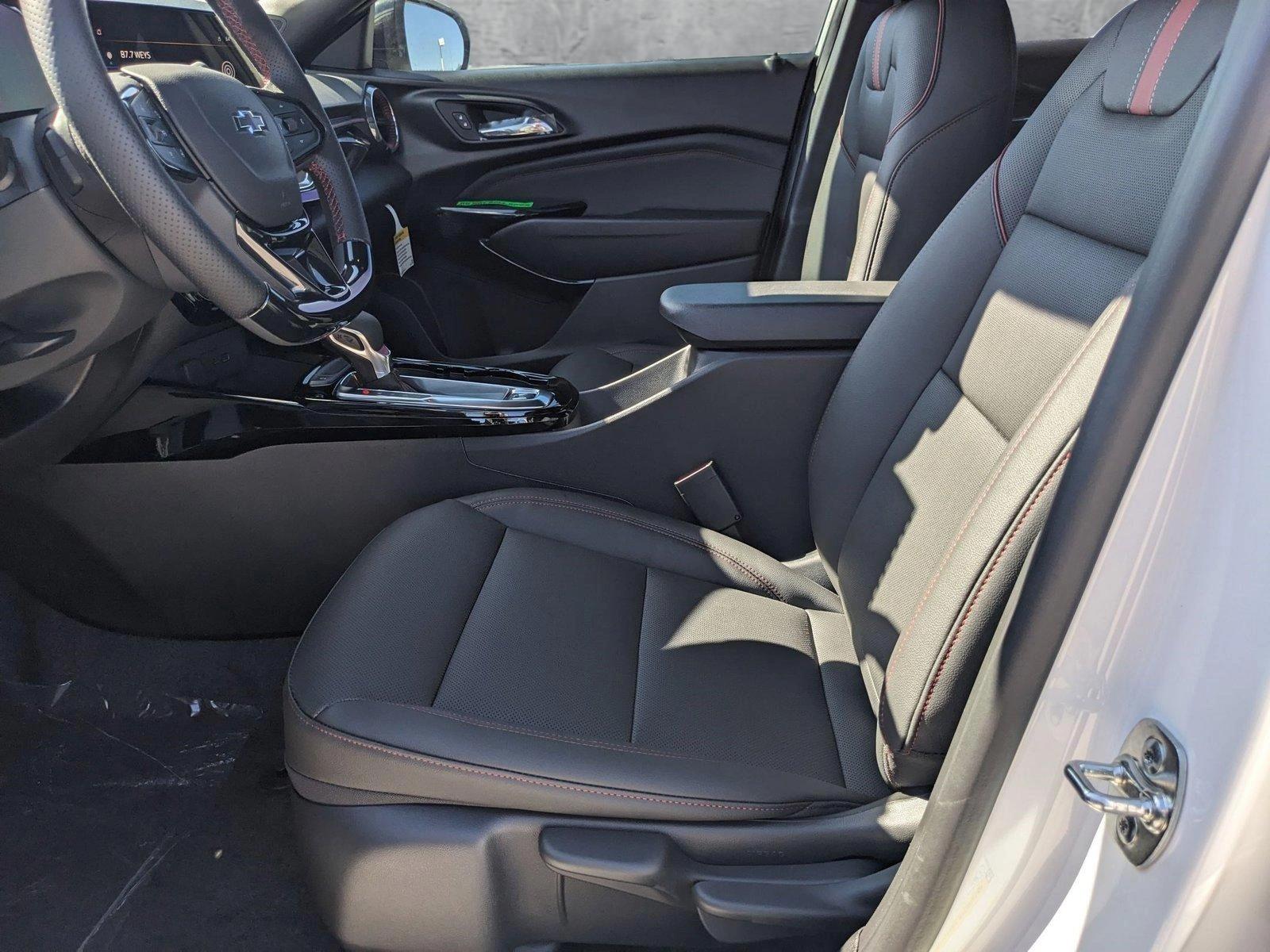 2025 Chevrolet Trax Vehicle Photo in MIAMI, FL 33172-3015
