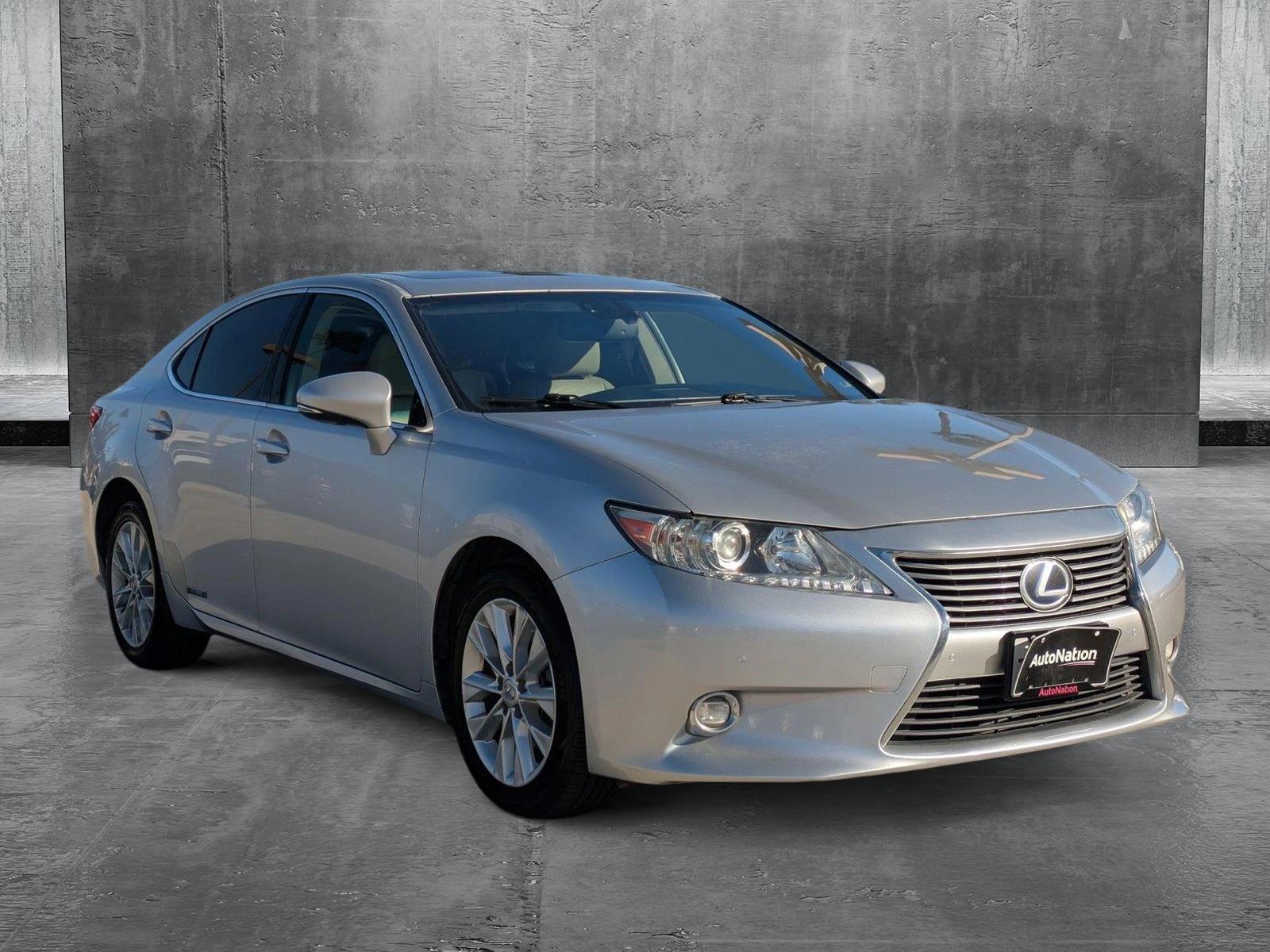 2015 Lexus ES 300h Vehicle Photo in Tustin, CA 92782