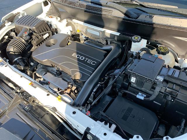 2022 Chevrolet Equinox Vehicle Photo in MOON TOWNSHIP, PA 15108-2571