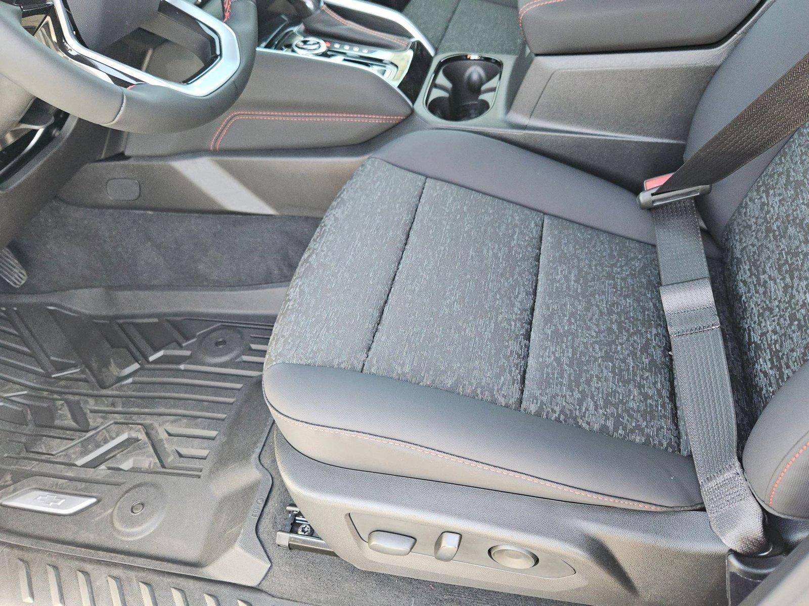 2025 Chevrolet Colorado Vehicle Photo in GILBERT, AZ 85297-0446