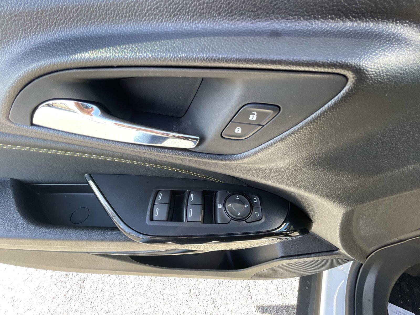 2025 Chevrolet Trax Vehicle Photo in BENTONVILLE, AR 72712-4322