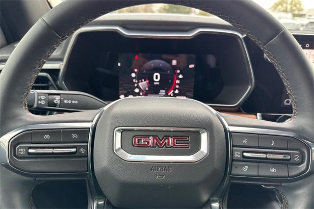 2023 GMC Canyon Vehicle Photo in ELK GROVE, CA 95757-8703