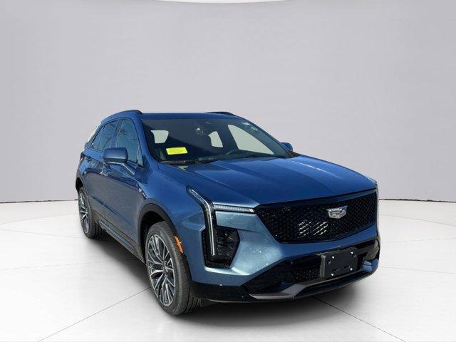 2025 Cadillac XT4 Vehicle Photo in LEOMINSTER, MA 01453-2952
