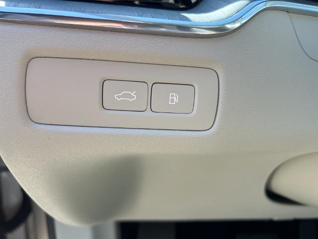 2025 Volvo XC60 Plug-In Hybrid Vehicle Photo in Grapevine, TX 76051