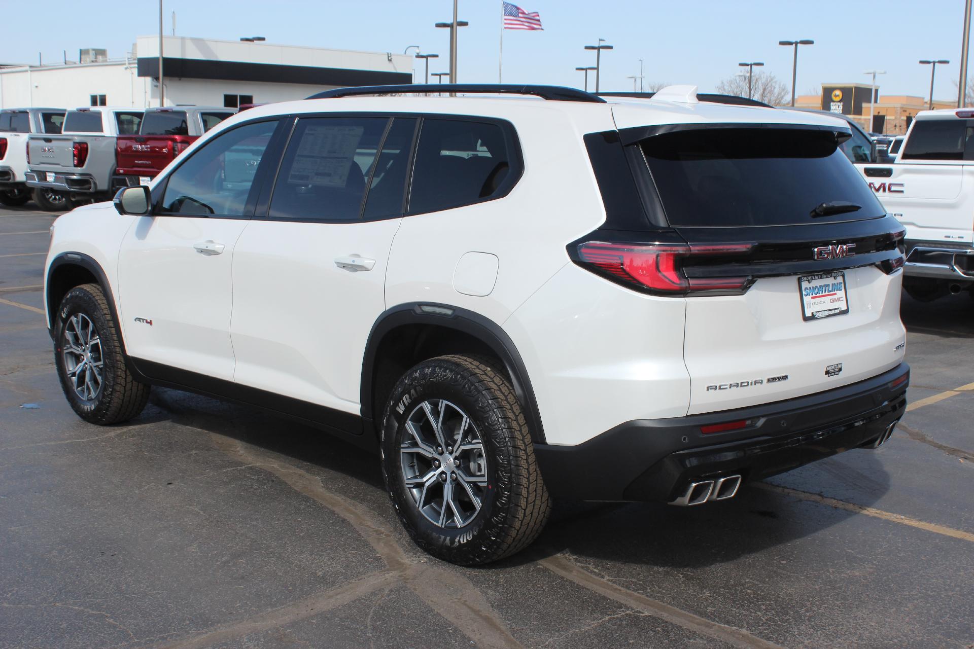 2025 GMC Acadia Vehicle Photo in AURORA, CO 80012-4011