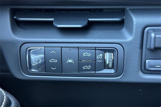2025 GMC Sierra EV Vehicle Photo in ELK GROVE, CA 95757-8703