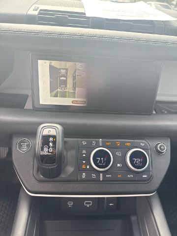2024 Defender Vehicle Photo in PLANO, TX 75024