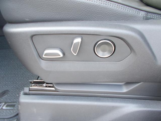 2025 GMC Sierra 1500 Vehicle Photo in LOWELL, MA 01852-4336