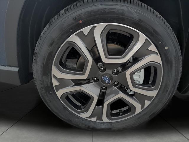 2025 Subaru Ascent Vehicle Photo in Green Bay, WI 54304