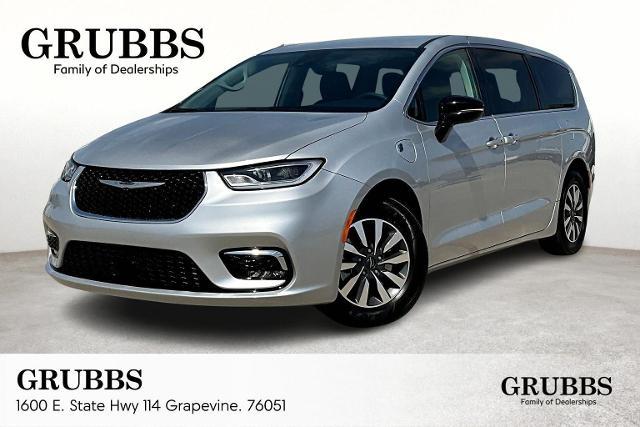 2024 Chrysler Pacifica Vehicle Photo in San Antonio, TX 78230