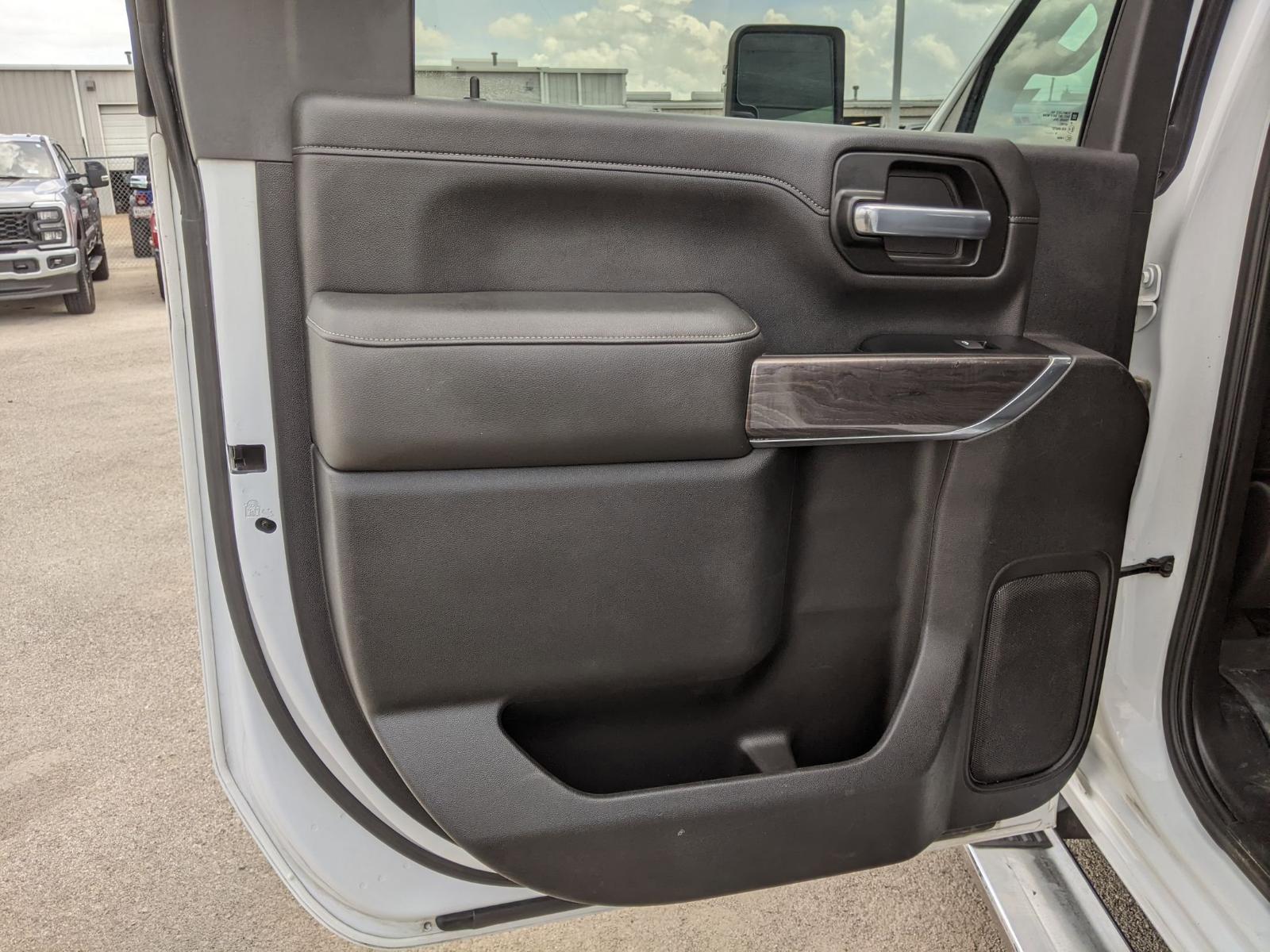 2020 Chevrolet Silverado 2500 HD Vehicle Photo in Seguin, TX 78155