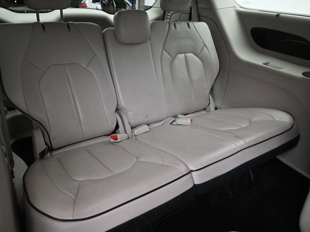 2018 Chrysler Pacifica Vehicle Photo in Marion, IA 52302