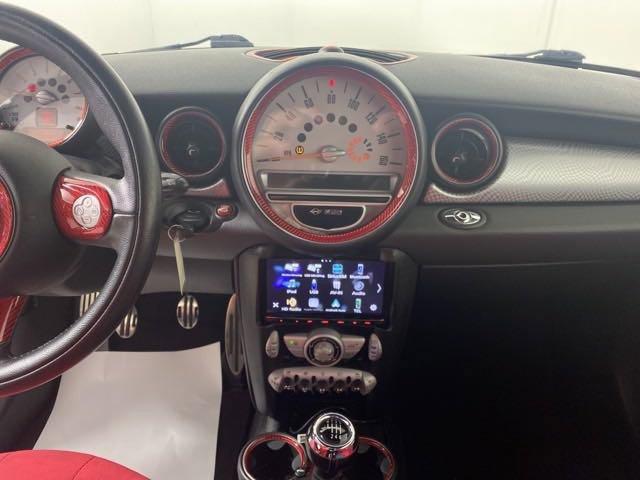 2010 MINI Cooper Convertible Vehicle Photo in MEDINA, OH 44256-9001