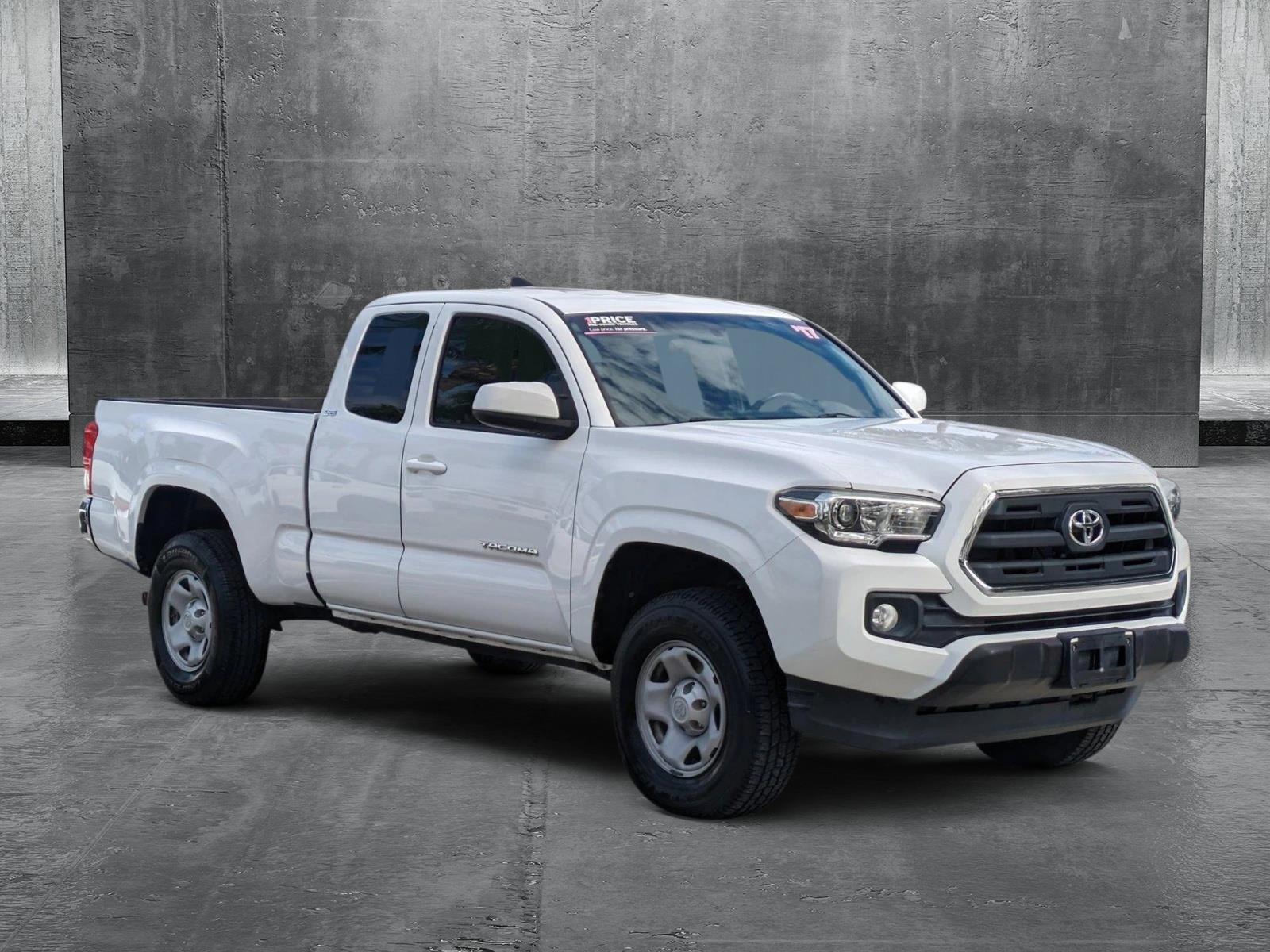 2017 Toyota Tacoma Vehicle Photo in Coconut Creek, FL 33073