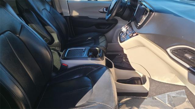 2022 Chrysler Pacifica Vehicle Photo in FLAGSTAFF, AZ 86001-6214