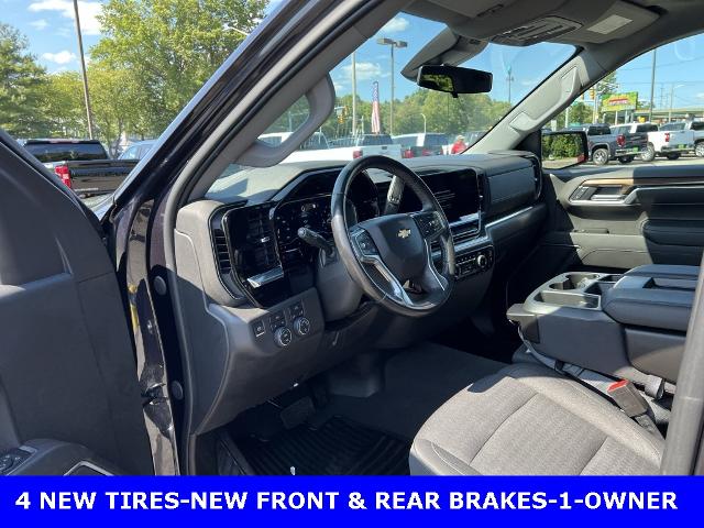 2022 Chevrolet Silverado 1500 Vehicle Photo in CHICOPEE, MA 01020-5001