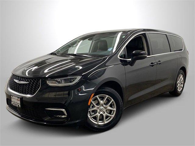 2023 Chrysler Pacifica Vehicle Photo in PORTLAND, OR 97225-3518