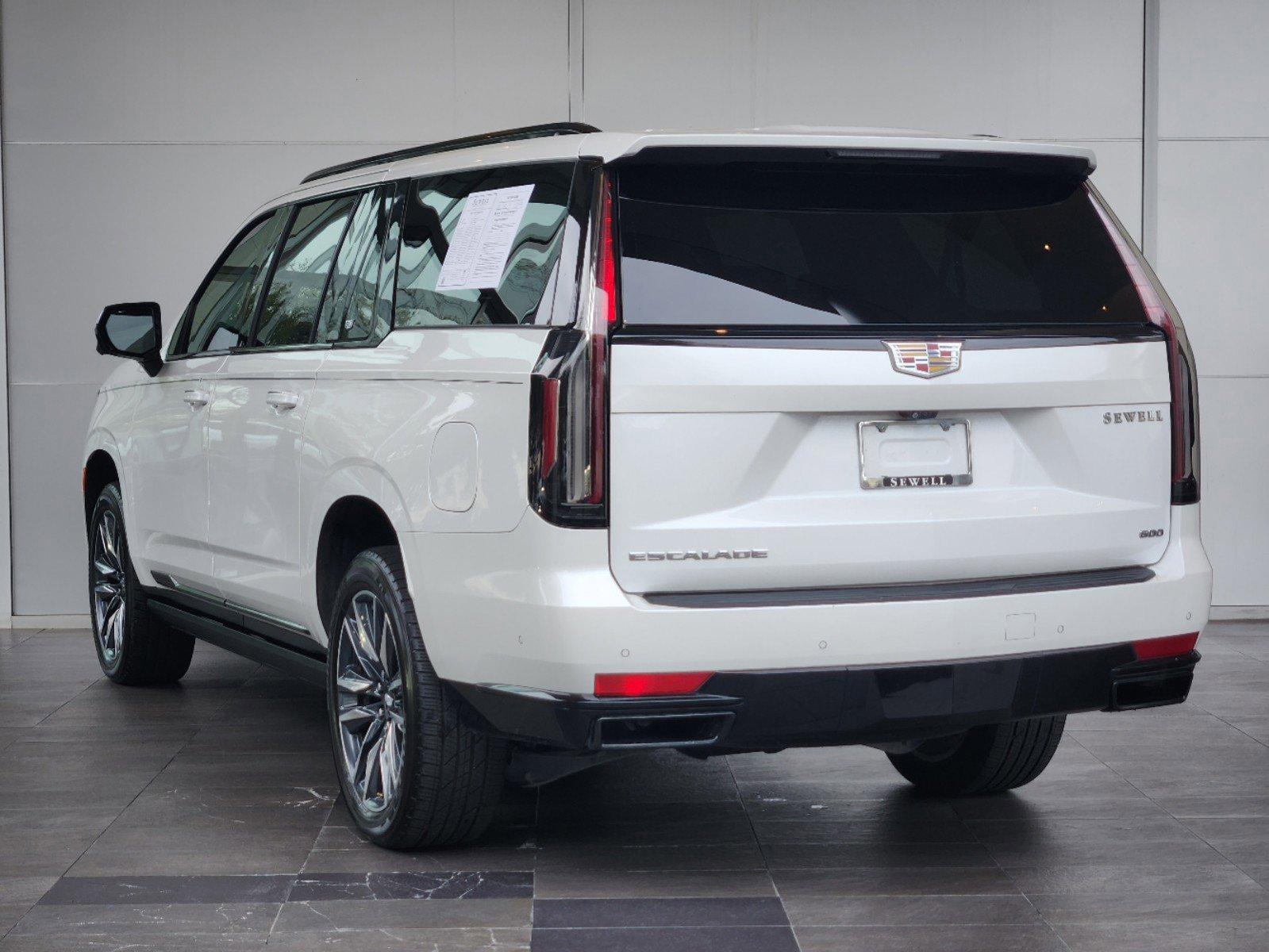 2022 Cadillac Escalade ESV Vehicle Photo in HOUSTON, TX 77079-1502