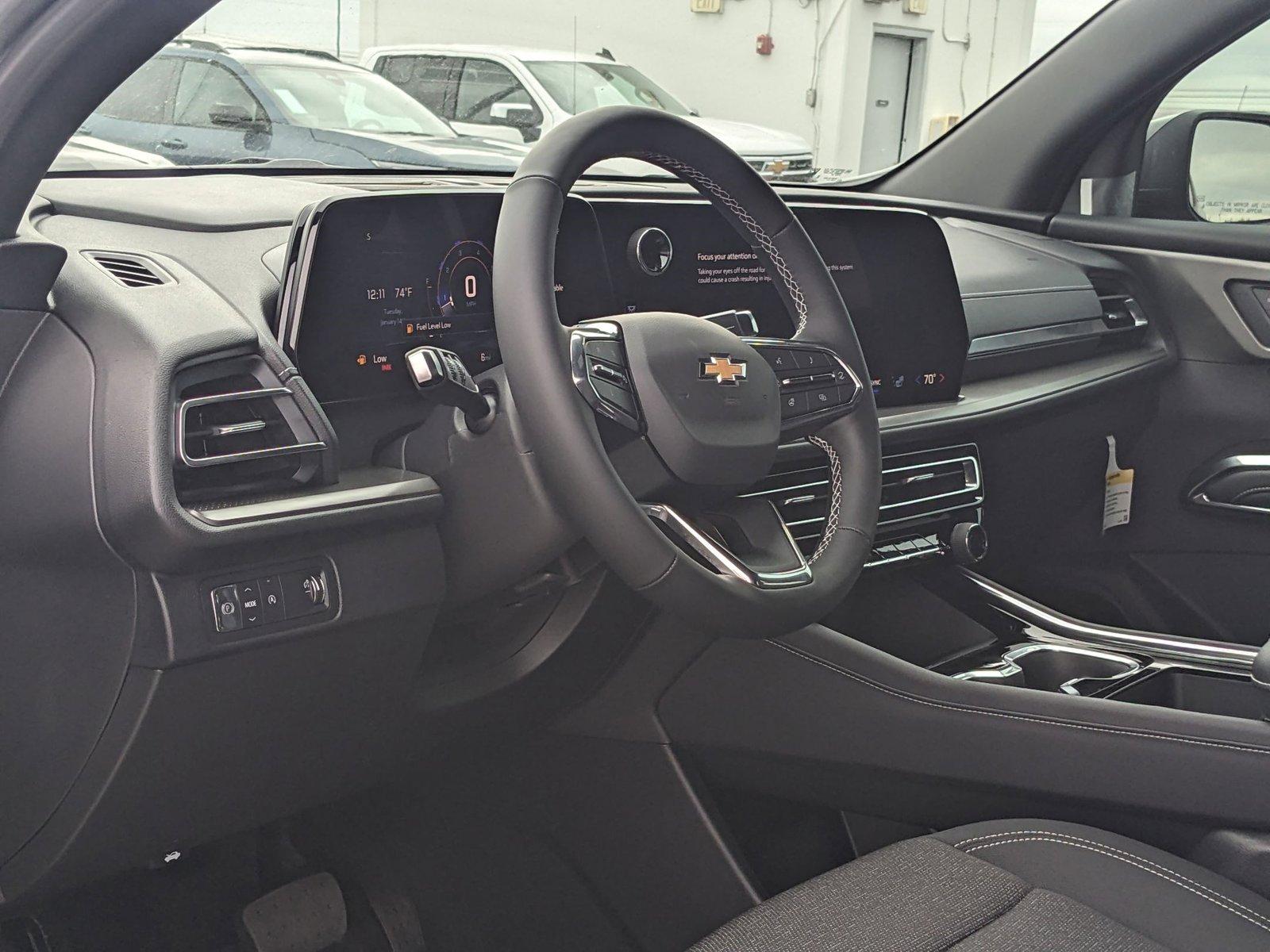 2025 Chevrolet Traverse Vehicle Photo in MIAMI, FL 33172-3015