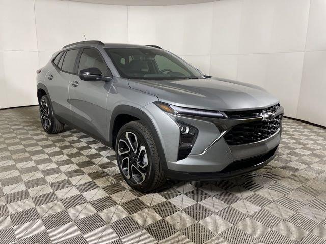 2025 Chevrolet Trax Vehicle Photo in PHOENIX, AZ 85014-3381