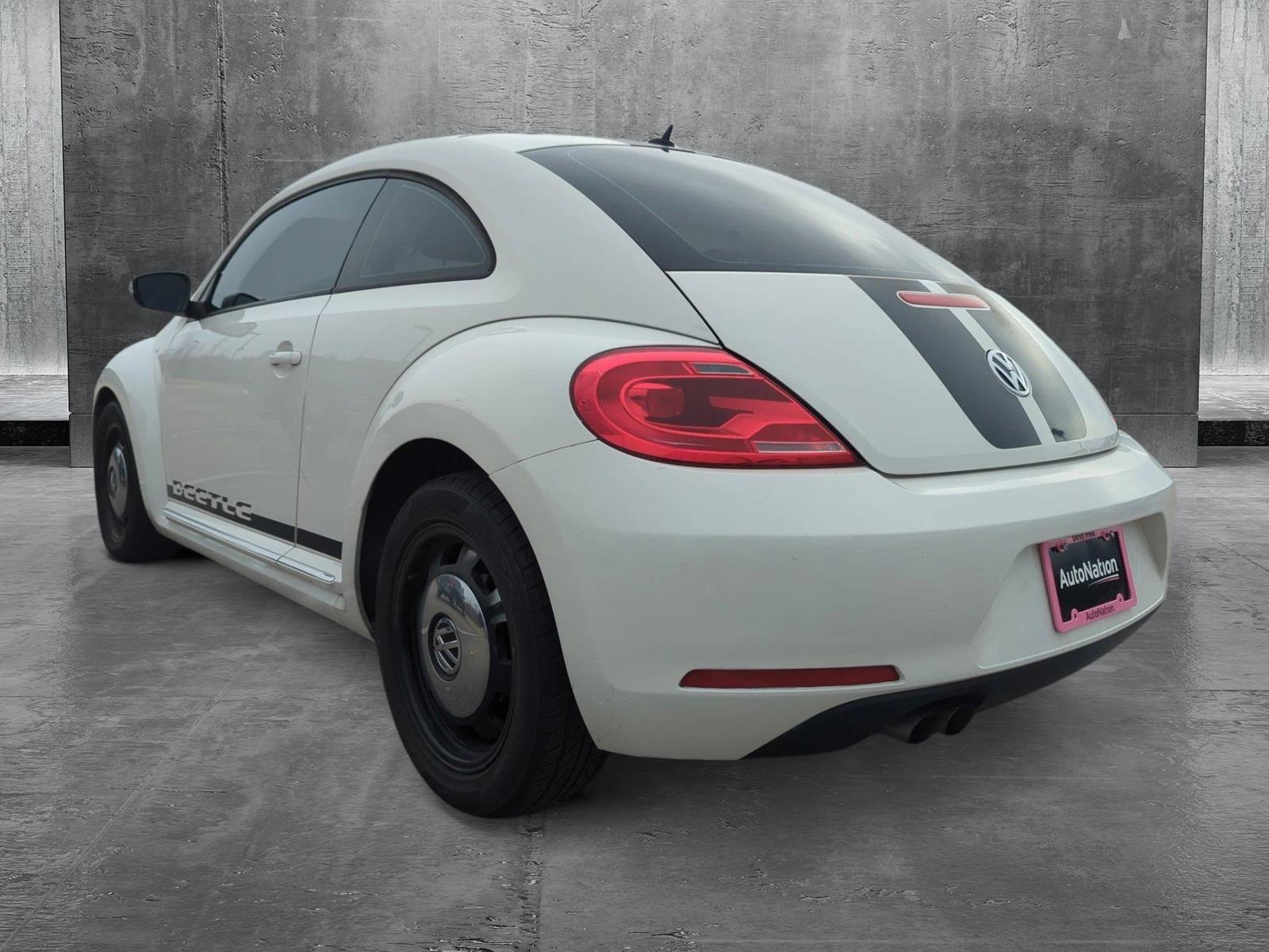 2013 Volkswagen Beetle Coupe Vehicle Photo in Memphis, TN 38125