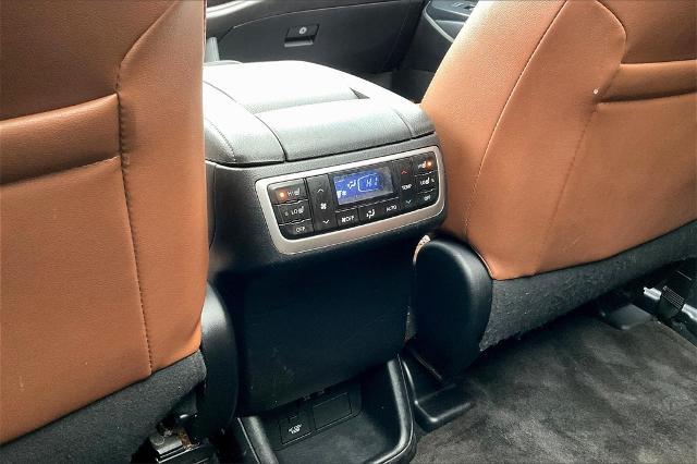 2019 Toyota Highlander Vehicle Photo in Grapevine, TX 76051