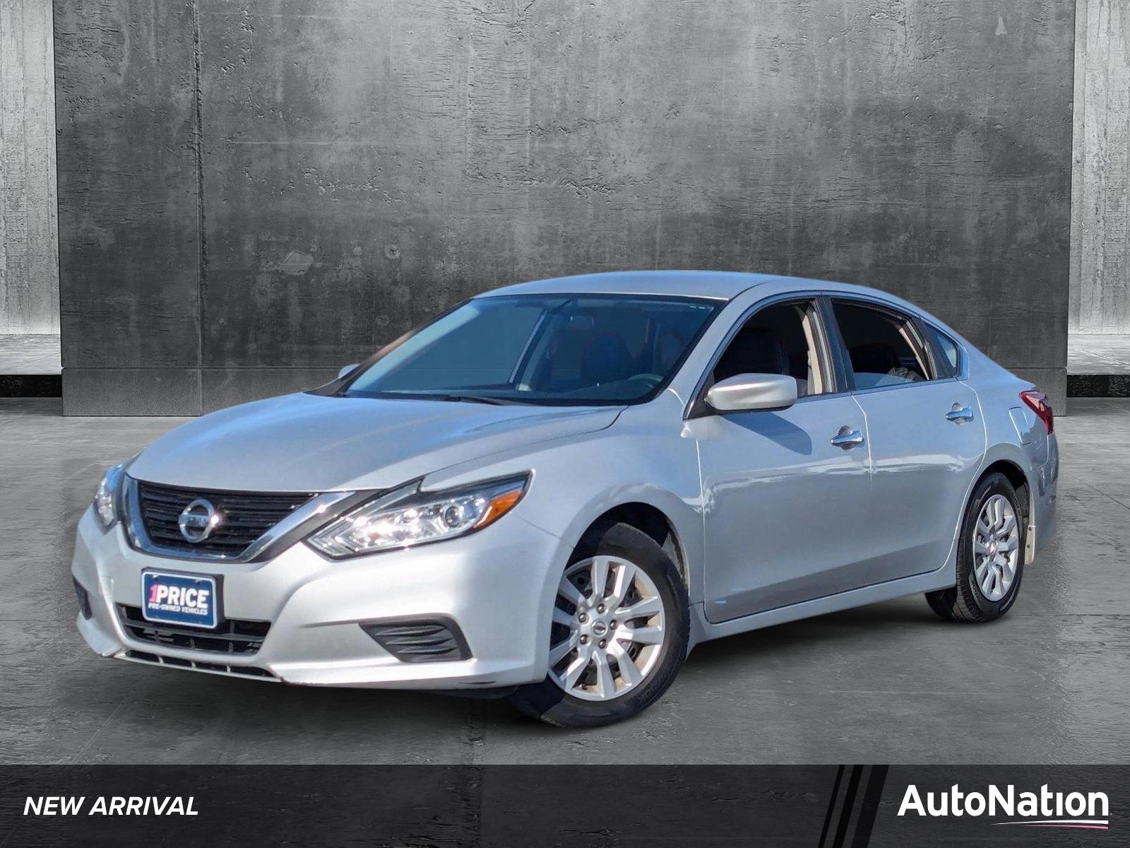 2018 Nissan Altima Vehicle Photo in VALENCIA, CA 91355-1705