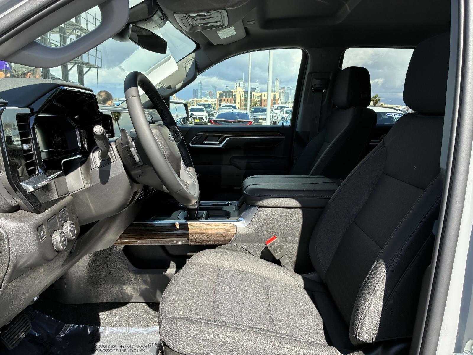 2025 Chevrolet Silverado 1500 Vehicle Photo in LOS ANGELES, CA 90007-3794