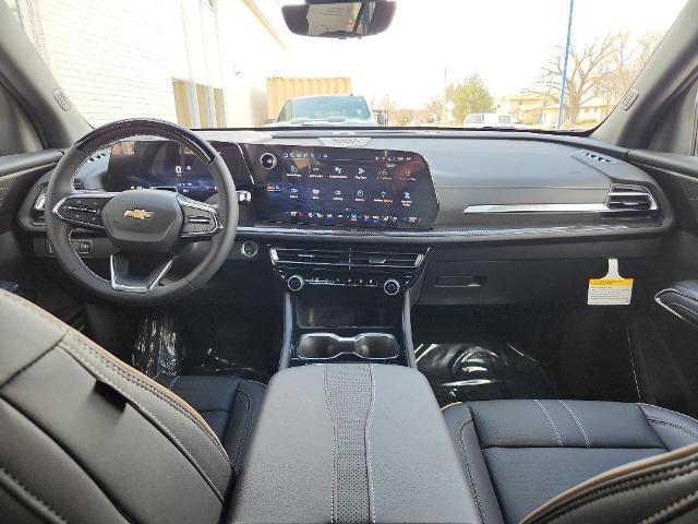 2025 Chevrolet Traverse Vehicle Photo in HAYS, KS 67601-1994