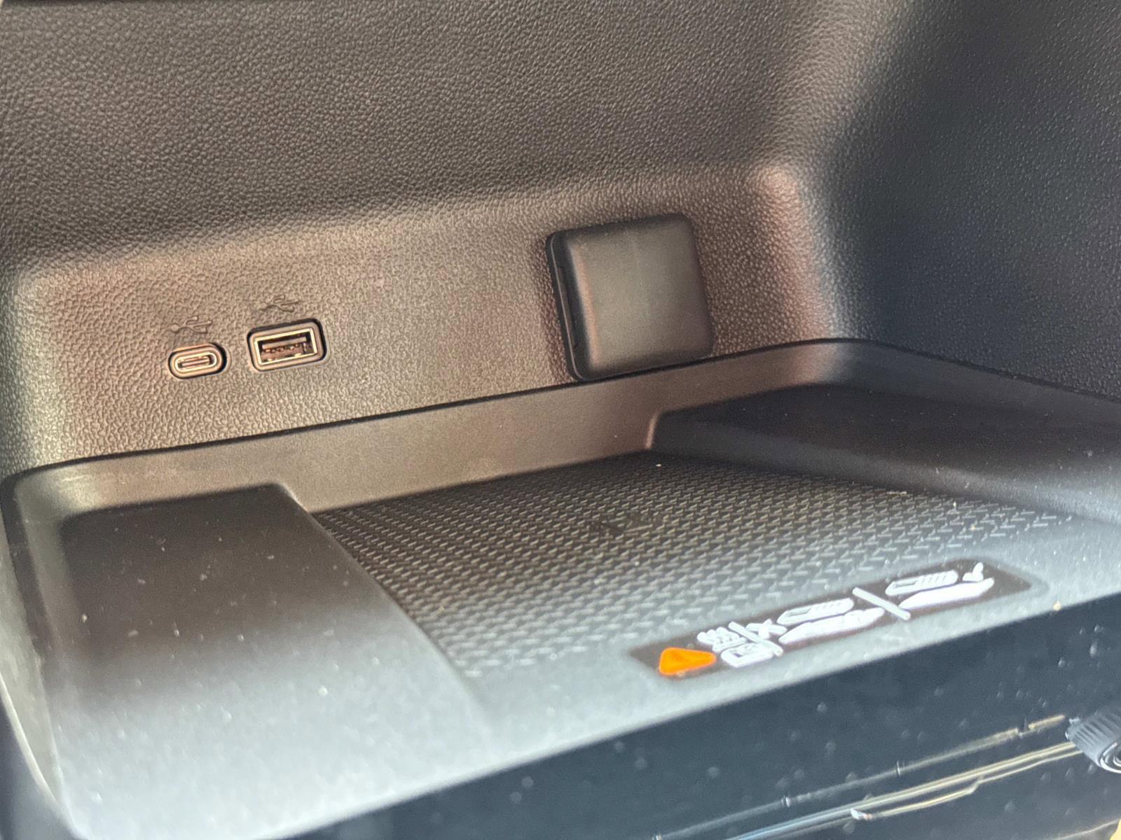 2025 Chevrolet Traverse Vehicle Photo in LOS ANGELES, CA 90007-3794