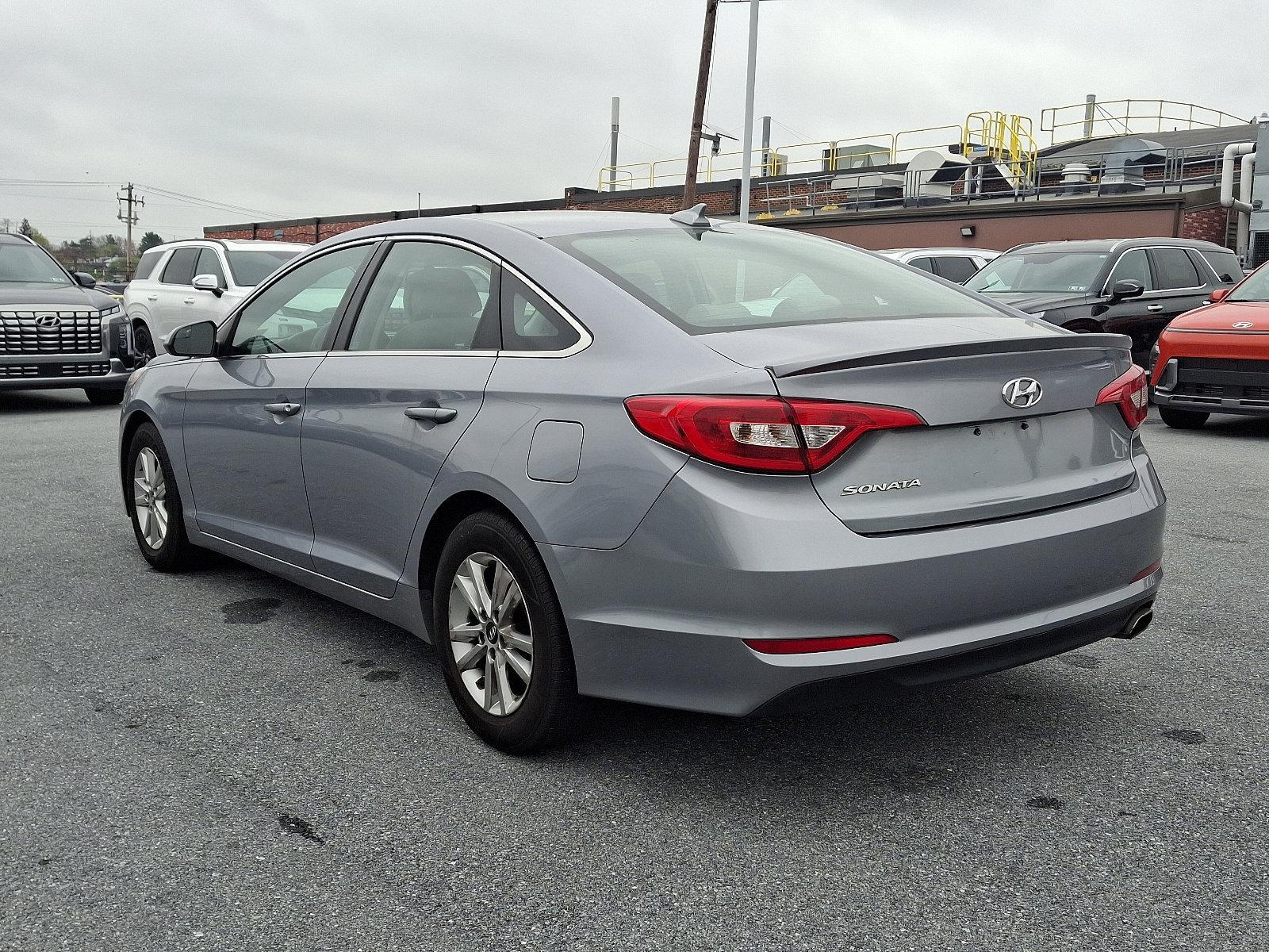 2016 Hyundai SONATA Vehicle Photo in Harrisburg, PA 17111
