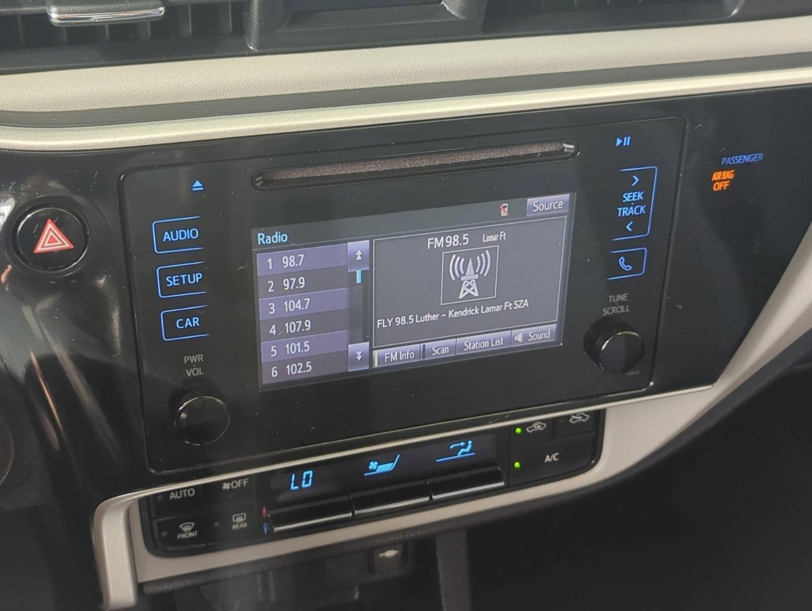 2019 Toyota Corolla Vehicle Photo in Ft. Myers, FL 33907