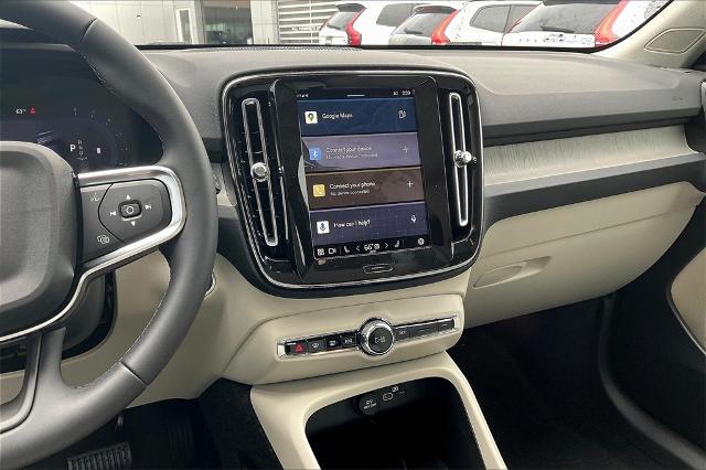 2025 Volvo XC40 Vehicle Photo in Grapevine, TX 76051