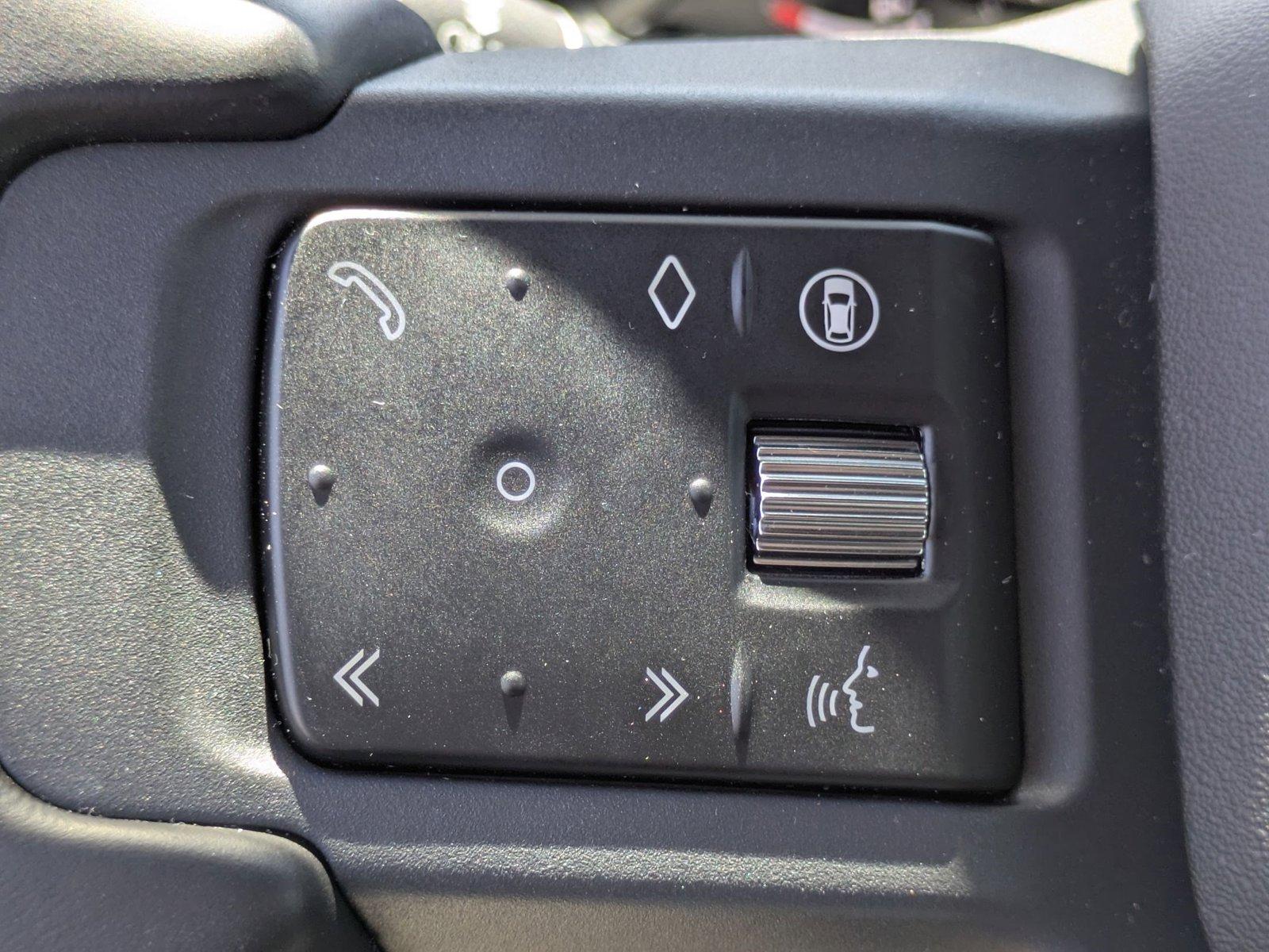 2024 Land Rover Defender Vehicle Photo in Tampa, FL 33614