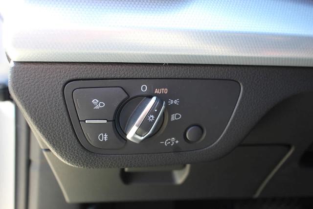 2024 Audi Q5 Vehicle Photo in HOUSTON, TX 77090