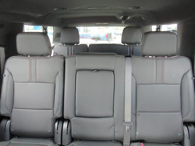 2025 Chevrolet Suburban Vehicle Photo in LEESBURG, FL 34788-4022