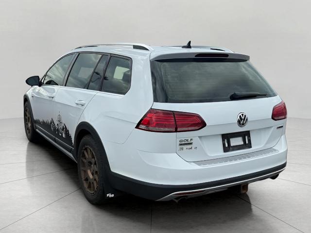 2019 Volkswagen Golf Alltrack Vehicle Photo in Neenah, WI 54956
