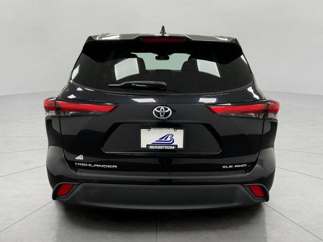 2023 Toyota Highlander Vehicle Photo in Appleton, WI 54913