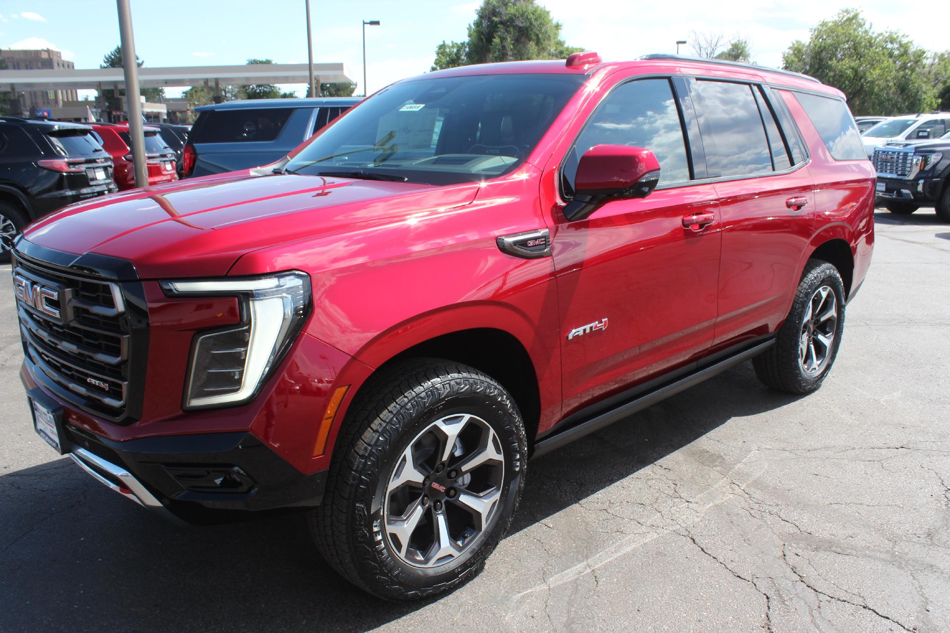 2025 GMC Yukon Vehicle Photo in AURORA, CO 80012-4011