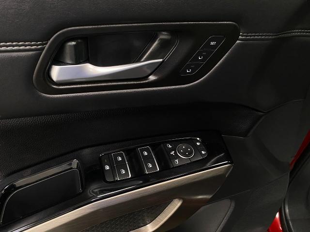 2025 Nissan Pathfinder Vehicle Photo in Appleton, WI 54913