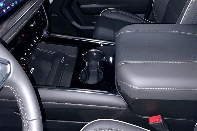 2025 Chevrolet Tahoe Vehicle Photo in KANSAS CITY, MO 64114-4502